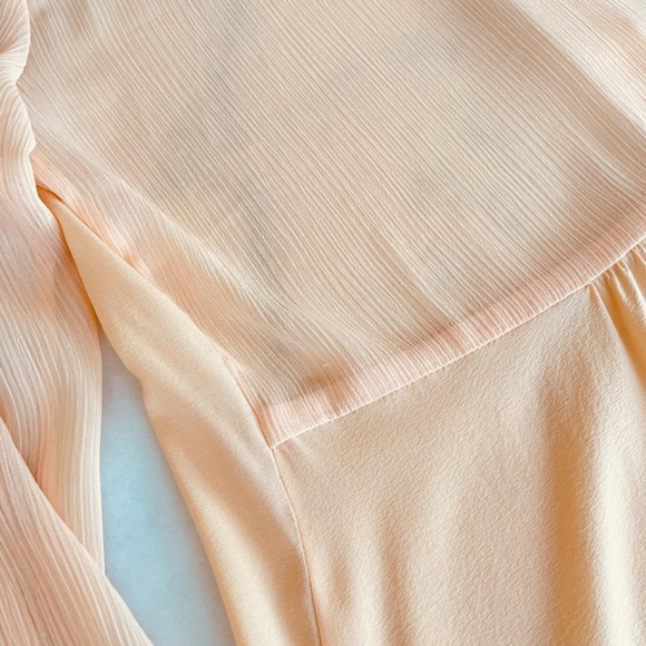 Alice + Olivia Silk Long Sleeve Blouse - Picture 14 of 15